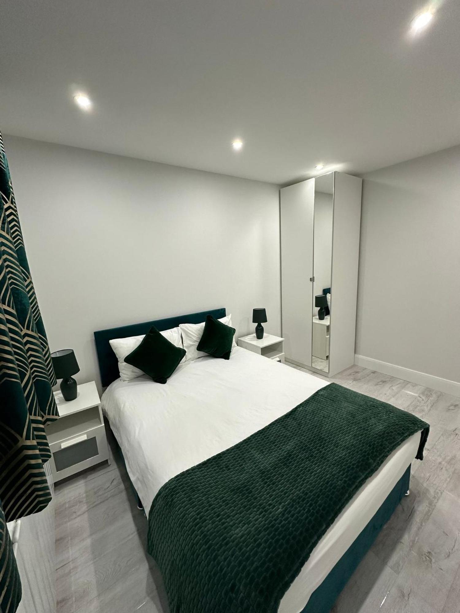 Apartamento Luxury House Greenford  Exterior foto