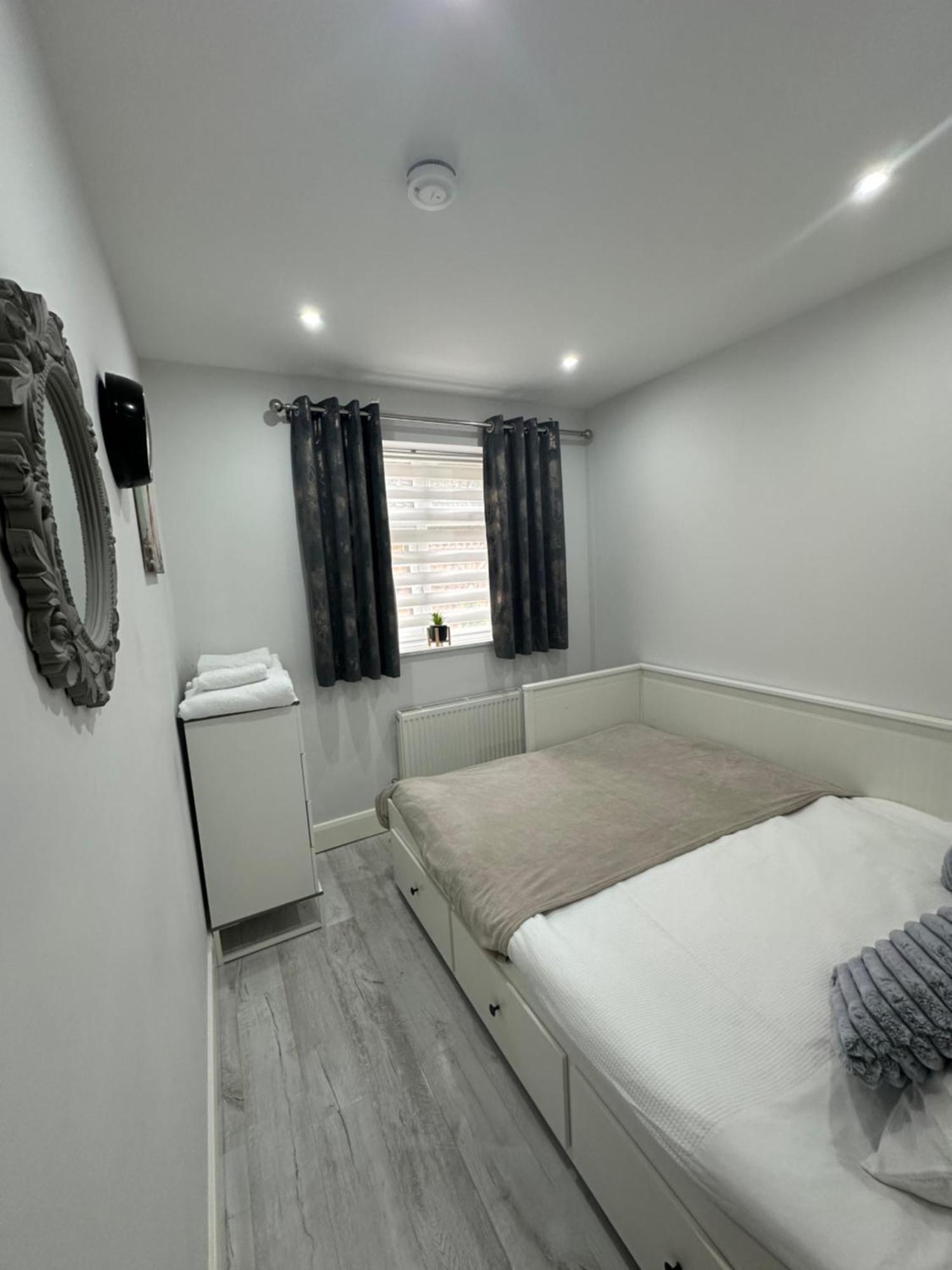 Apartamento Luxury House Greenford  Exterior foto