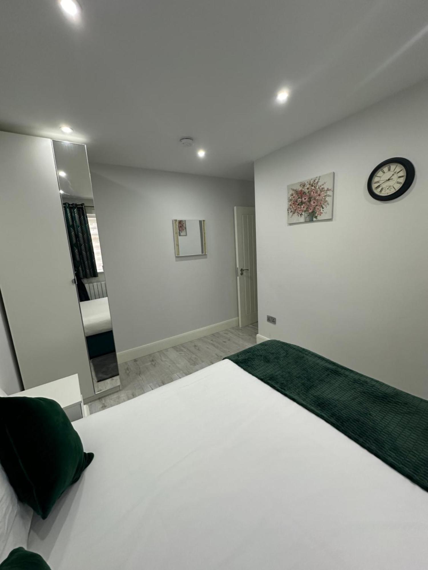 Apartamento Luxury House Greenford  Exterior foto