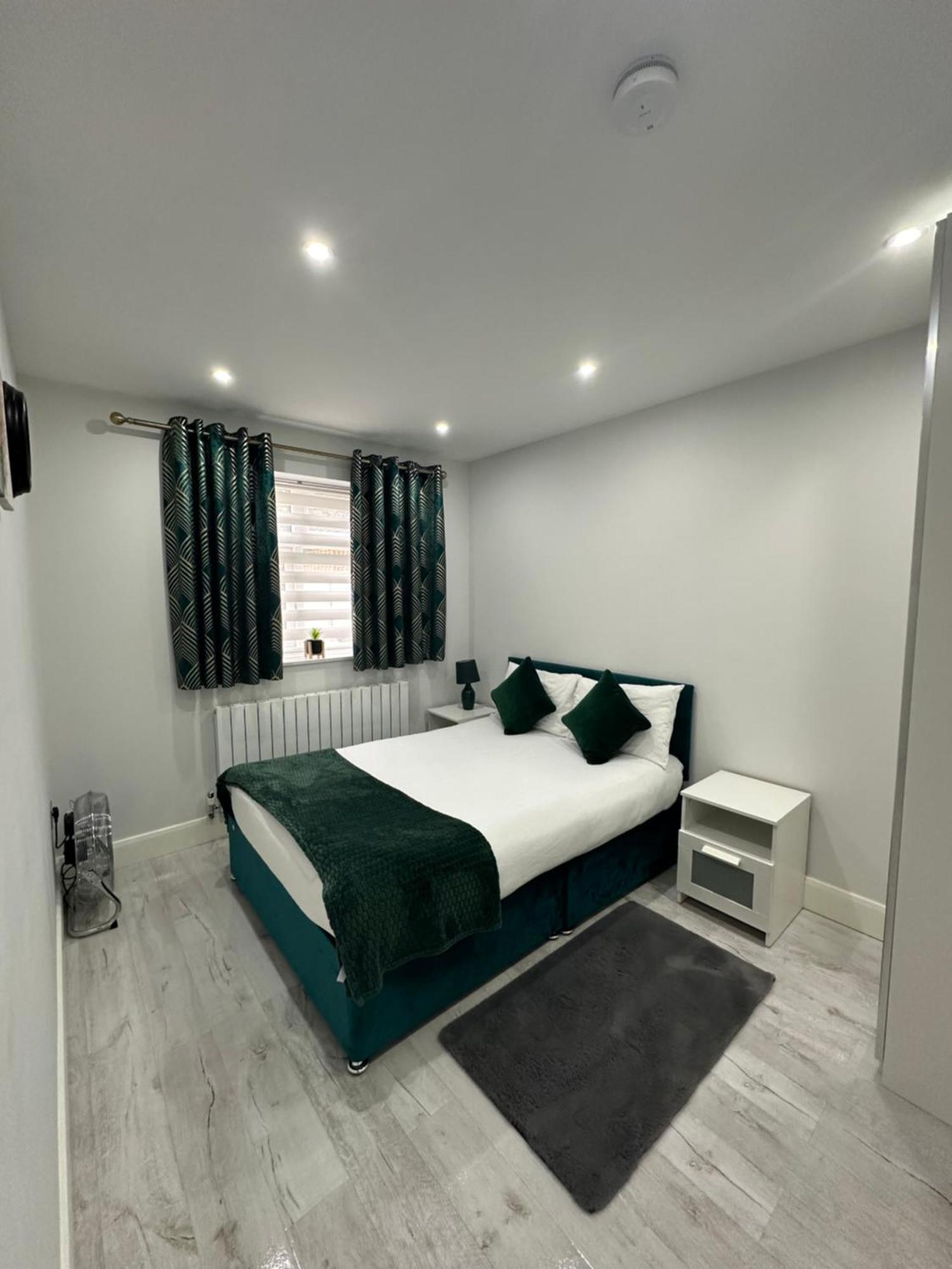Apartamento Luxury House Greenford  Exterior foto